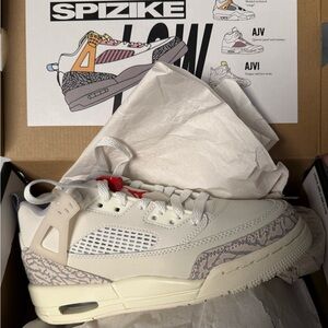 Jordan Spizike Low (GS) size 5Y.